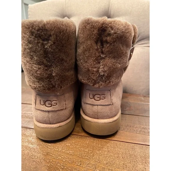 Uggs short booties 7 classic Berg mini - Picture 2 of 7